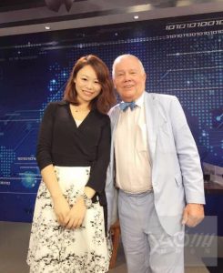 武汉特级同声传译老师与金融大亨罗杰斯